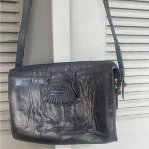 Perry Ellis Portfolio vintage Crossbody purse